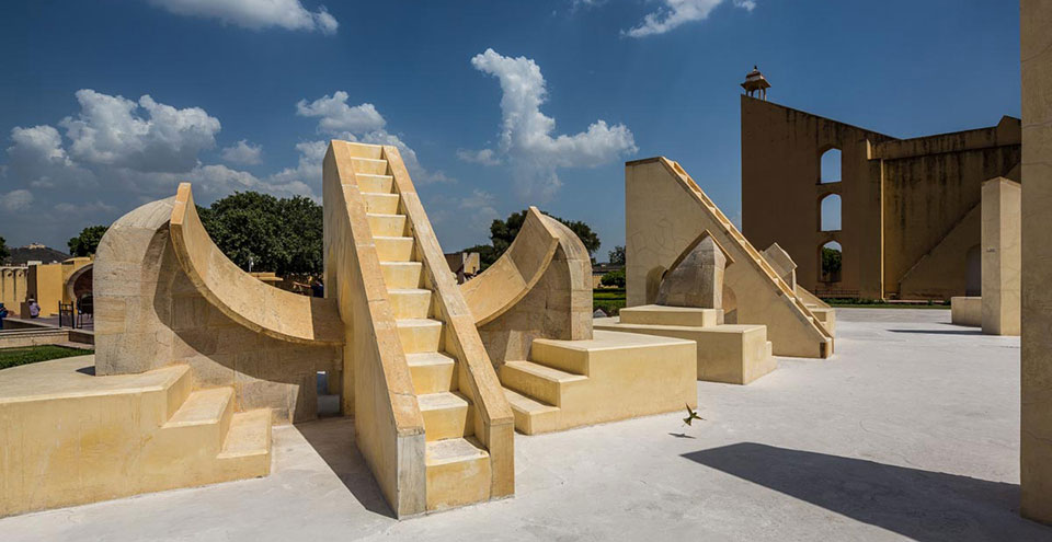 JANTAR-MANTAR