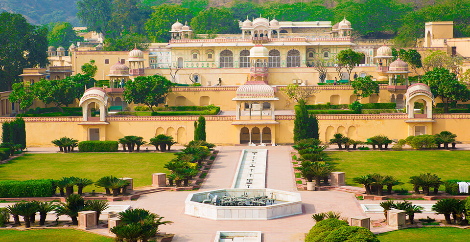 SISODIA-RANI-PALACE-AND-GARDEN