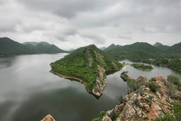 Bahubali hills Canva