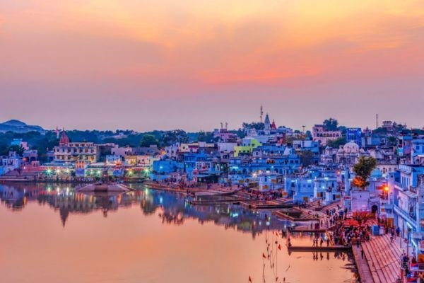 Taxi Service in Udaipur, Cab service in udaipur, Taxi in udaipur, Best taxi service in udaipur, Pushkar udaipur